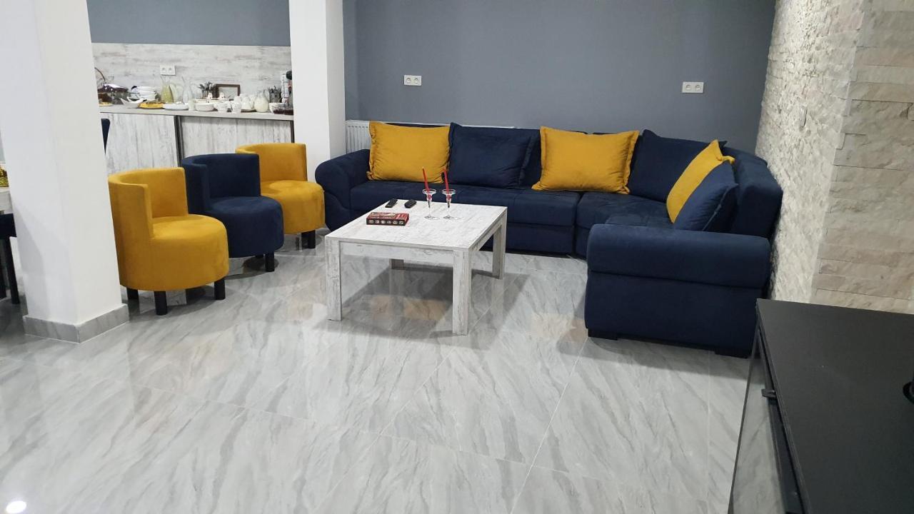 Mestia 4 Season Ngoại thất bức ảnh