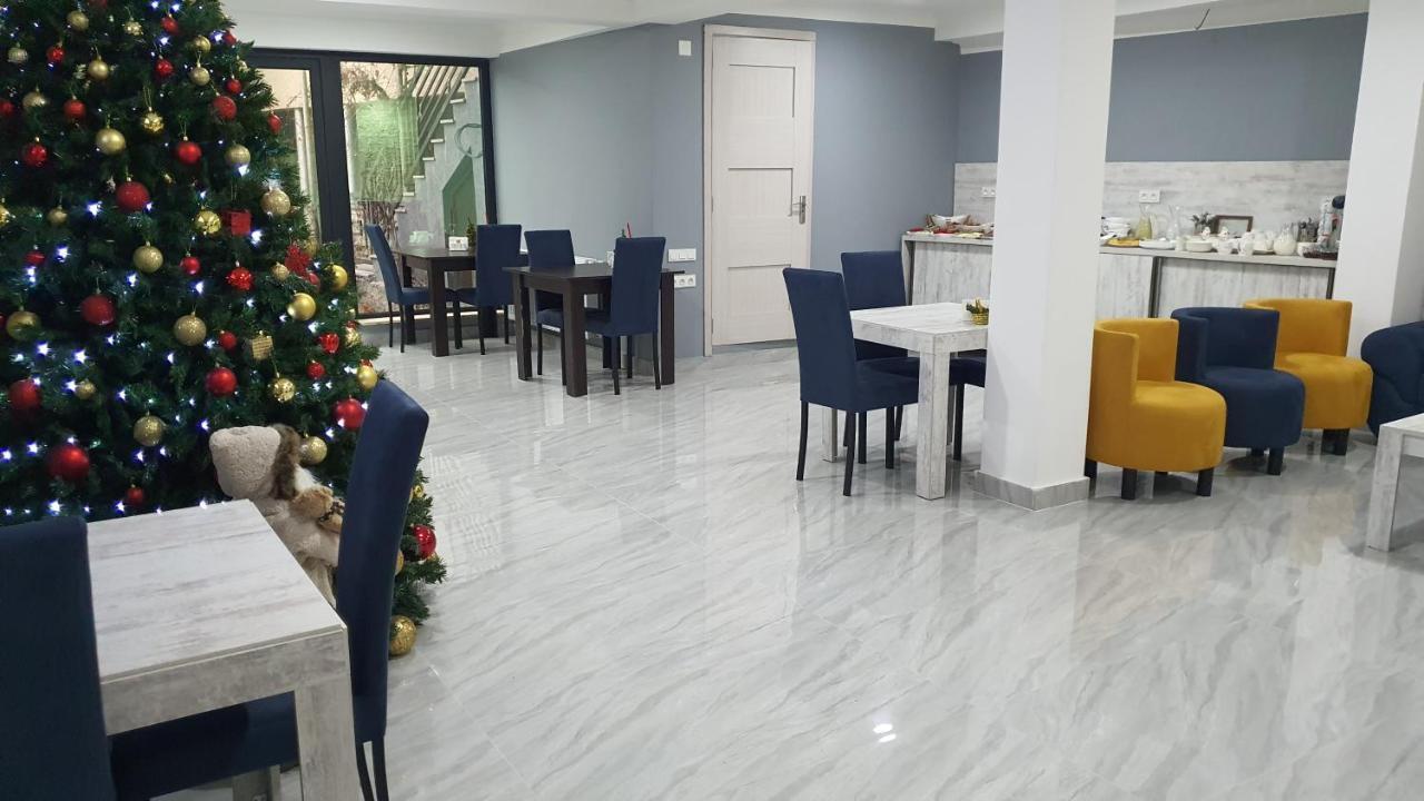 Mestia 4 Season Ngoại thất bức ảnh