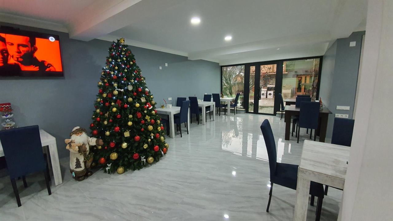Mestia 4 Season Ngoại thất bức ảnh