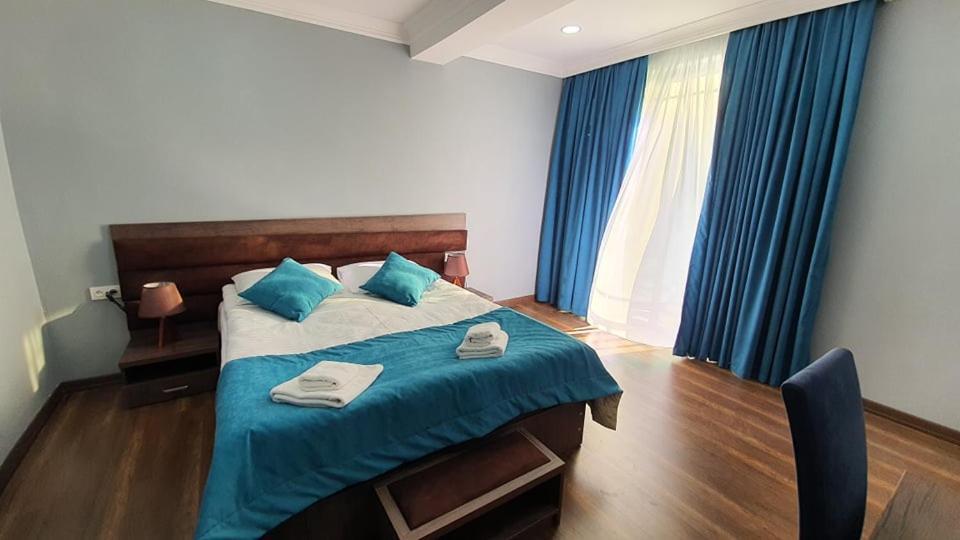 Mestia 4 Season Ngoại thất bức ảnh